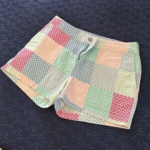 Vineyard vines shorts, size 4 pink blue green